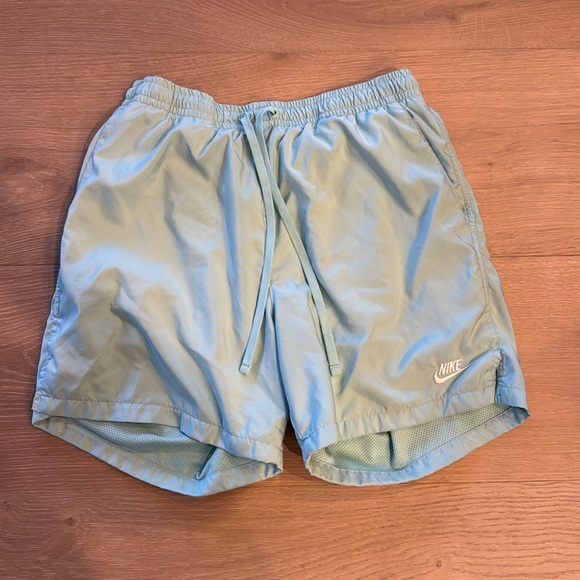 Nike Other - Nike athletic or casual shorts/Mens L/light blue